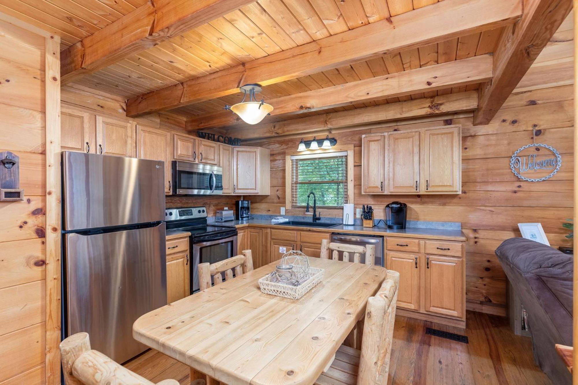 Elegant & Cozy Cabin Near Pigeon Forge เซอเวียร์วีล ภายนอก รูปภาพ