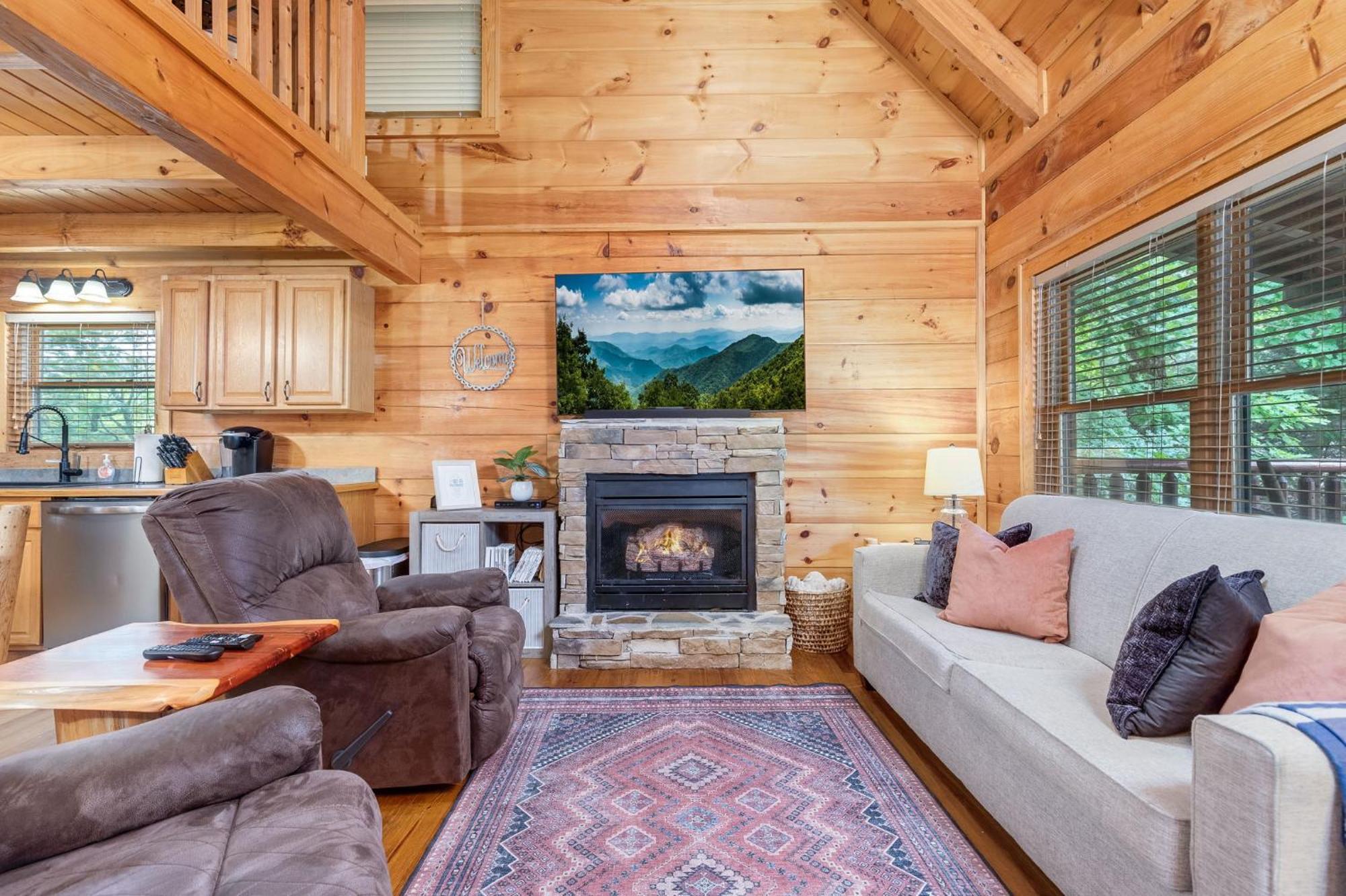 Elegant & Cozy Cabin Near Pigeon Forge เซอเวียร์วีล ภายนอก รูปภาพ