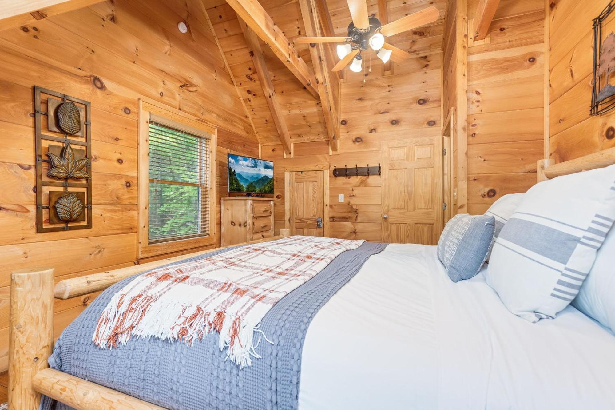 Elegant & Cozy Cabin Near Pigeon Forge เซอเวียร์วีล ภายนอก รูปภาพ