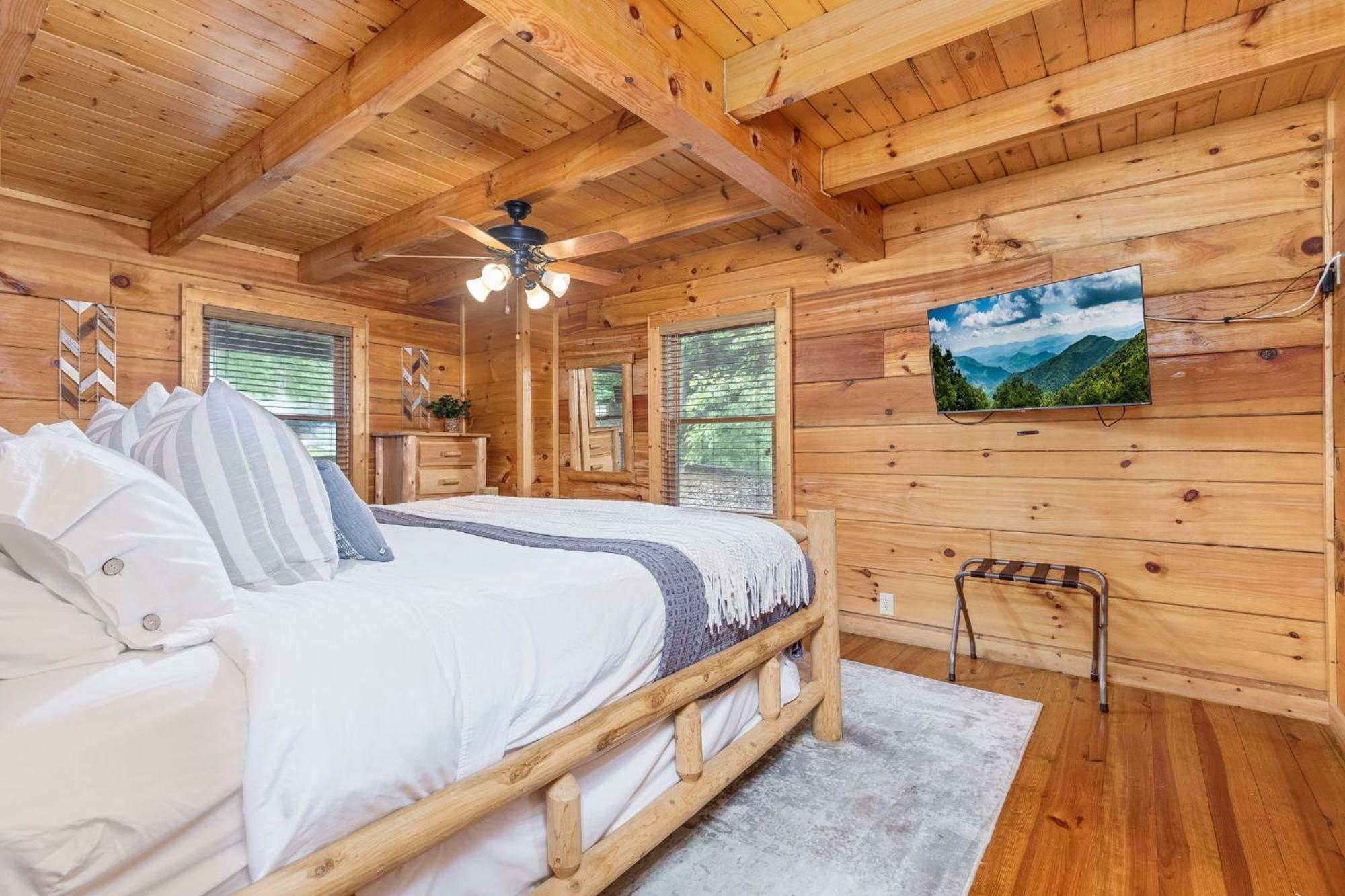 Elegant & Cozy Cabin Near Pigeon Forge เซอเวียร์วีล ภายนอก รูปภาพ